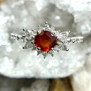“Elegant Princess” Lovely Hessonite Garnet & White Zircon Ring! 💎 - SIZE (10)